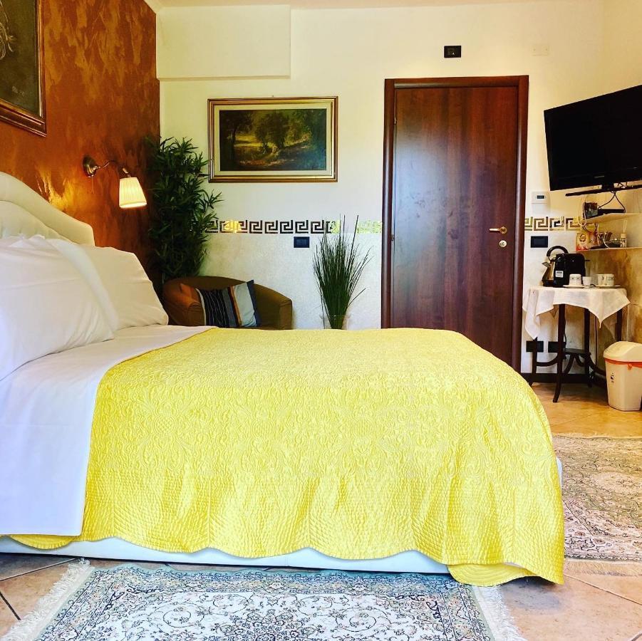 B&B Garda 4U Ντεζεντσάνο ντελ Γκάρντα Εξωτερικό φωτογραφία
