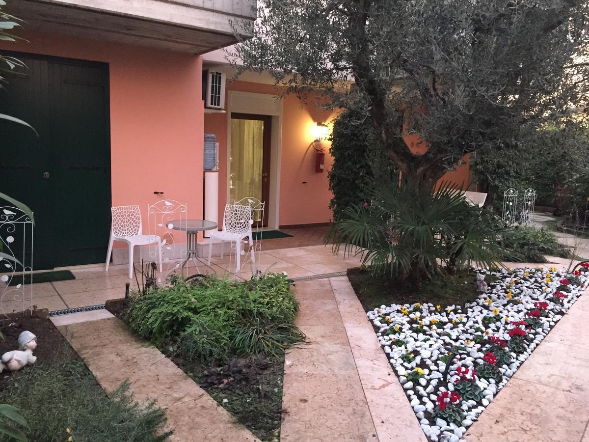 B&B Garda 4U Ντεζεντσάνο ντελ Γκάρντα Εξωτερικό φωτογραφία